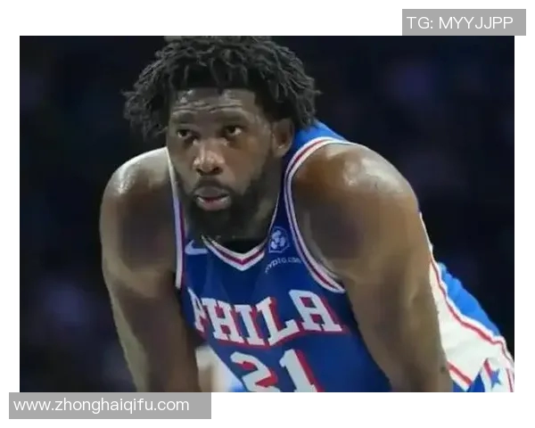 NBA常规赛:恩比德率76人迎战坎宁安领衔的底特律活塞,内线统治力对决新生代控卫